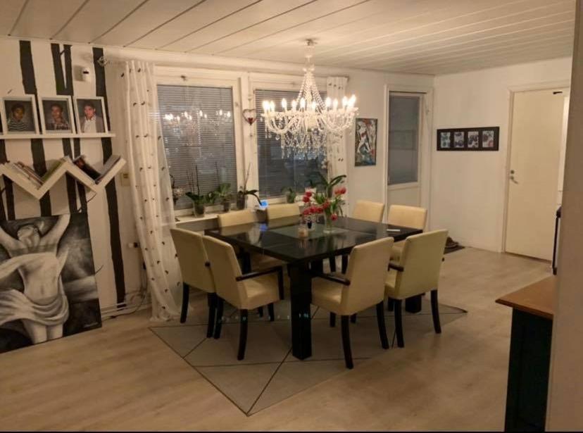 Own Private Room In A Big House! Luleå Exterior photo